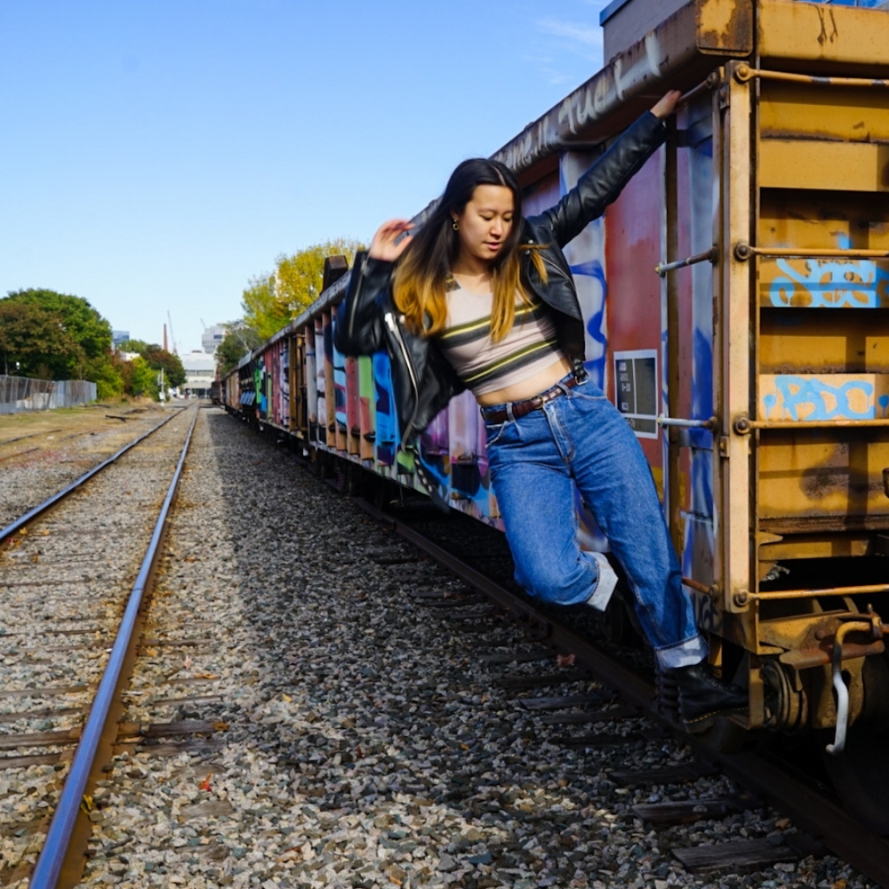 Meet your Posher, Alexis